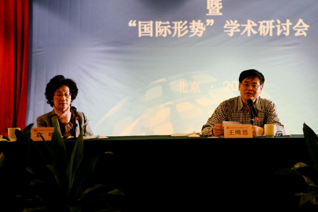 LEYUCHENG+(640x426).jpg